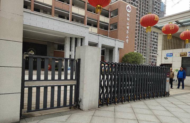 長沙伸縮門,長沙電動門,長沙電動伸縮門,長沙伸縮門,長沙電動伸縮門廠 長沙伸縮門,長沙電動門,長沙電動伸縮門,長沙伸縮門,長沙電動伸縮門廠