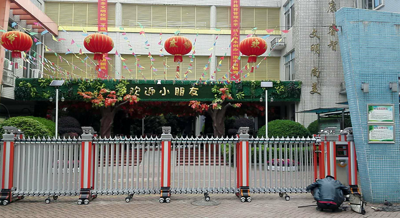 長(zhǎng)沙伸縮門,長(zhǎng)沙電動(dòng)門,長(zhǎng)沙電動(dòng)伸縮門,長(zhǎng)沙伸縮門,長(zhǎng)沙電動(dòng)伸縮門廠