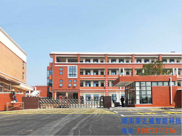 長(zhǎng)沙伸縮門(mén),長(zhǎng)沙電動(dòng)門(mén),長(zhǎng)沙電動(dòng)伸縮門(mén),長(zhǎng)沙伸縮門(mén),長(zhǎng)沙電動(dòng)伸縮門(mén)廠